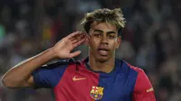 Menit ke-77, Barcelona menambah keunggulannya melalui sepakan Lamine Yamal dari skema serangan balik. (LLUIS GENE/AFP)