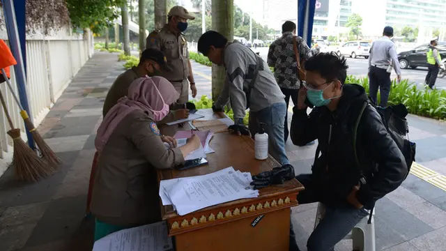 Operasi Yustisi di Bundaran HI