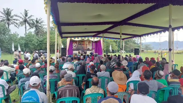 Kepala BP Taskin Budiman Sudjatmiko dalam diskusi di Cilacap. (Foto: Liputan6.com/Muhamad Ridlo)