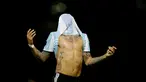 Pemain Argentina, Marcos Rojo bereaksi setelah gagal mencetak gol ke gawang Bolivia dalam laga Kualifikasi Piala Dunia 2018 zona Amerika Selatan di Stadion Hernando Siles, Rabu (29/3). Argentina kalah 0-2 dari Bolivia. (AP Photo/Natacha Pisarenko)