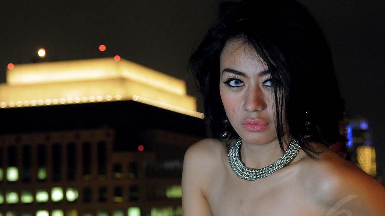 DJ 'Hot' Ini Mengaku Pernah Kencani Enji