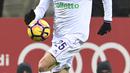 6. Federico Chiesa - Bermain sebagai Striker ia mengikuti jejak karir sang ayah, Enrico Chiesa di Fiorentina. Federico yang berusia 20 tahun tampil memuaskan bersama La Viola hingga saat ini. (AFP/Miguel Medina)