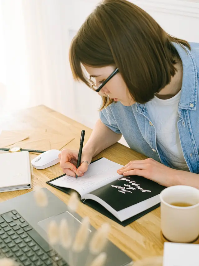 Ilustrasi berpikir | Ivan Samkov dari Pexels