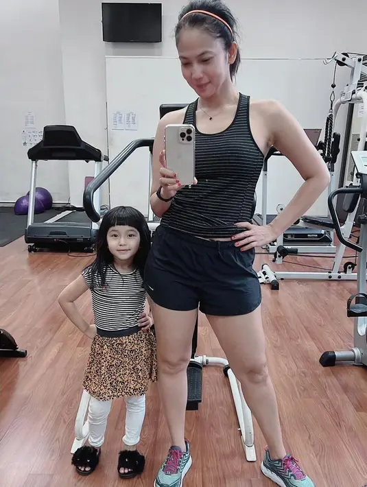 <p>[Instagram/kinaryosihmoney]</p>