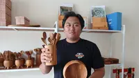 Berawal dari Kerajinan Alat Makan Kayu, Rakau Ina Ajak Masyarakat Menanam Harapan untuk Alam