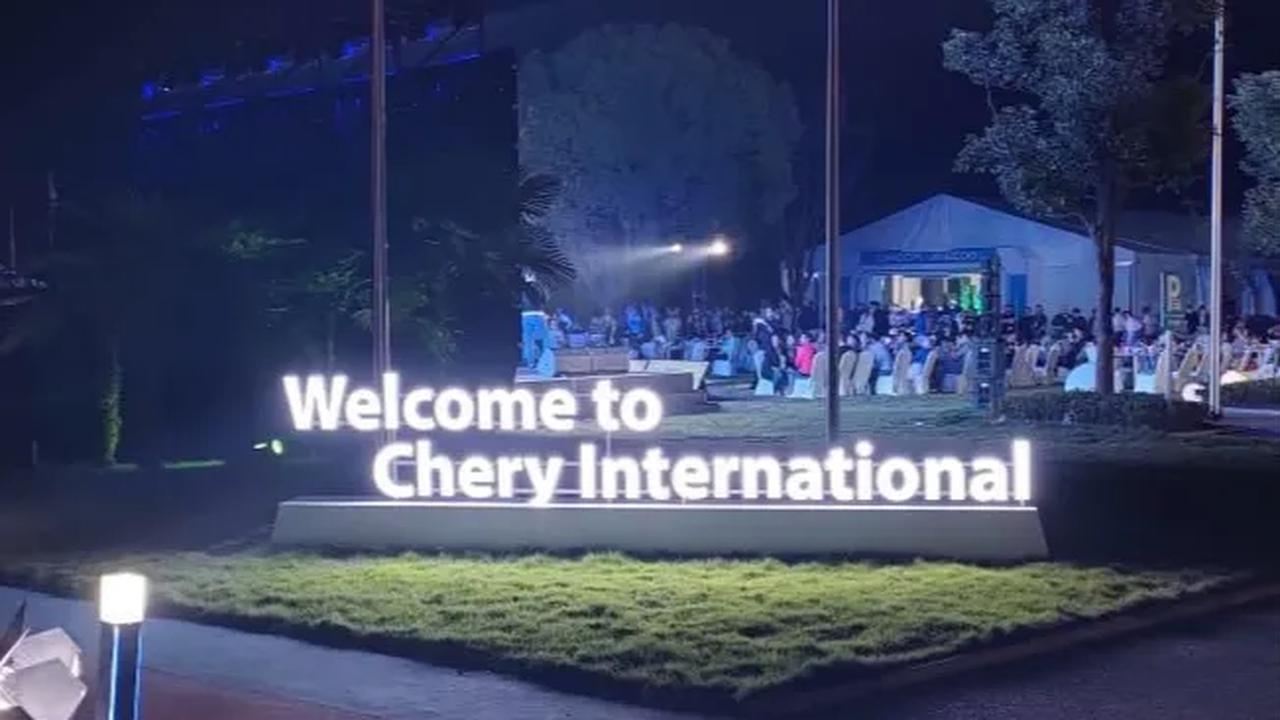 Proyek mobil MPV ini sedang kami finalisasi. <br><br>Jadi masih perlu waktu untuk merealisasikannya.&nbsp;