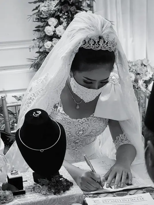 Qory Sandioriva (Instagram/iamshahrei)