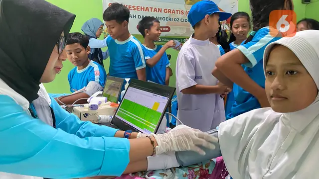 Cek Kesehatan Gratis Anak Sekolah di SDN Cideng 02 (Foto: Dewinta Wulandari/Liputan6.com)