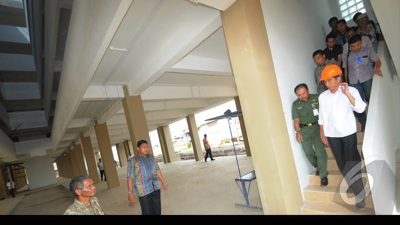 Panas-panasan, Jokowi Blusukan ke Rusun Muara Baru