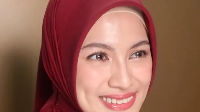 Alyssa Soebandono dengan Makeup Flawless yang fresh. [@nooibeuty]