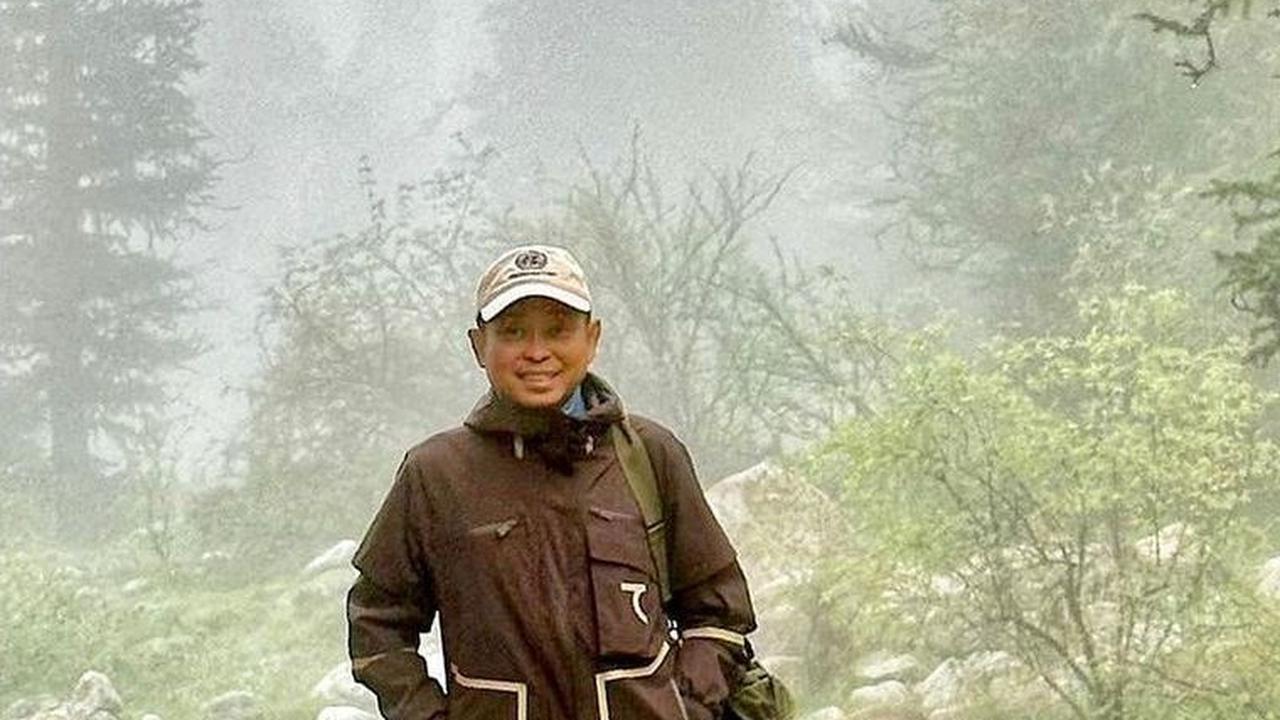 Mantan menteri Jokowi, Ignasius Jonan membagikan momen saat liburan di Kyrgyzstan.&nbsp;