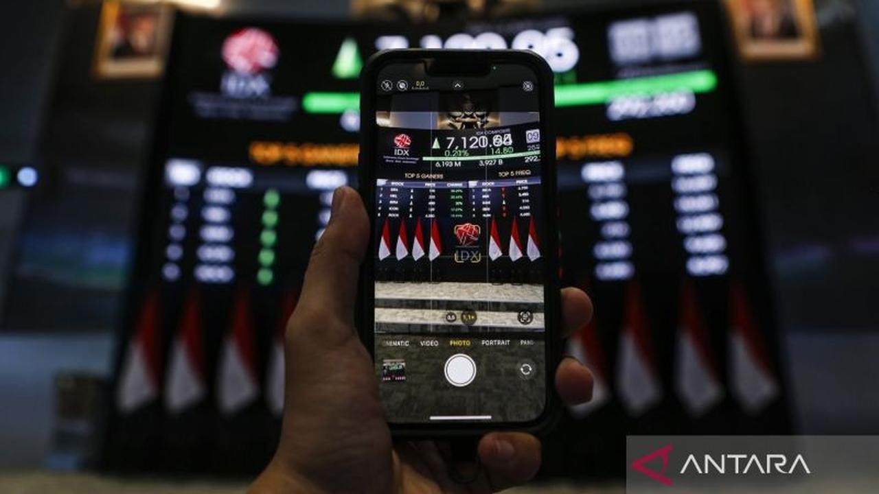 IHSG Menguat Signifikan 2,07 Persen di Akhir Pekan, Sentuh Level 7.458
