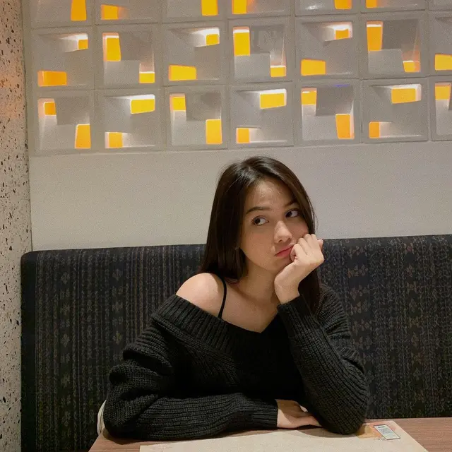 6 Potret Gemas Aisyah Aqilah saat Pamer Muka Jelek, Tetap Dipuji Cantik