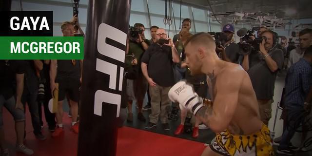 VIDEO: Gaya Tinju Conor McGregor untuk Hadapi Mayweather