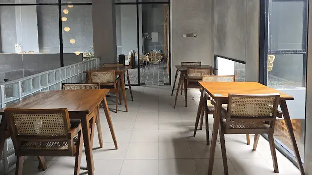 Mattea Social Space, Kramat Pela