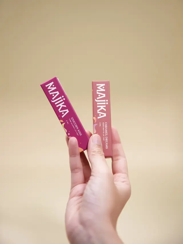 Lip Tint Natural Ini Jadi Rahasia No Makeup Look Saat ke Kampus, Penasaran?