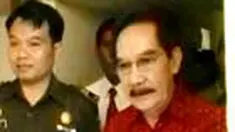 Pengadilan Tinggi DKI Jakarta, Kamis (17/6), menguatkan putusan PN Jakarta Selatan terkait kasus pembunuhan dengan terdakwa Antasari Azhar. Mantan Ketua Komisi Pemberantasan Korupsi itu tetap divonis 18 tahun penjara.
