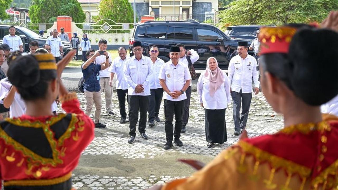Gubernur Sulteng Pastikan Pembangunan Jalan Strategis Touna Dimulai 2026