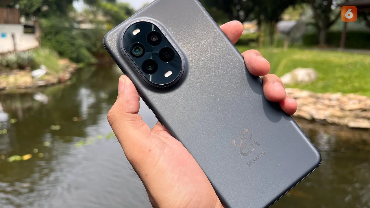 Smartphone Huawei Nova 13 Pro. Liputan6.com/Reanthonio Oktovier Sinanu