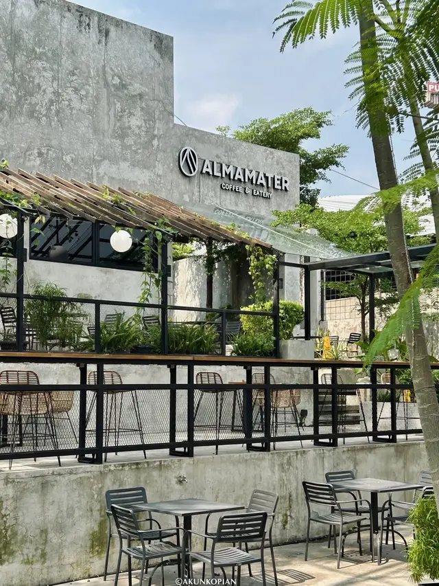 Rekomendasi Tempat Ngopi Dekat Stasiun Solo Jebres