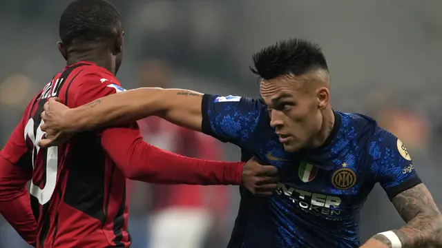 Foto: Debut di Derby della Madonnina, Olivier Giroud Sumbang Dua Gol Kemenangan AC Milan di Liga Italia