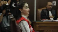 Terdakwa kasus narkoba Jeniffer Dunn saat mengikuti sidang lanjutan di Pengadilan Negeri Jakarta Selatan, Kamis (31/5). Sidang kali ini beragendakan nota pembelaan atau pledoi dari terdakwa. (Liputan6.com/Faizal Fanani)