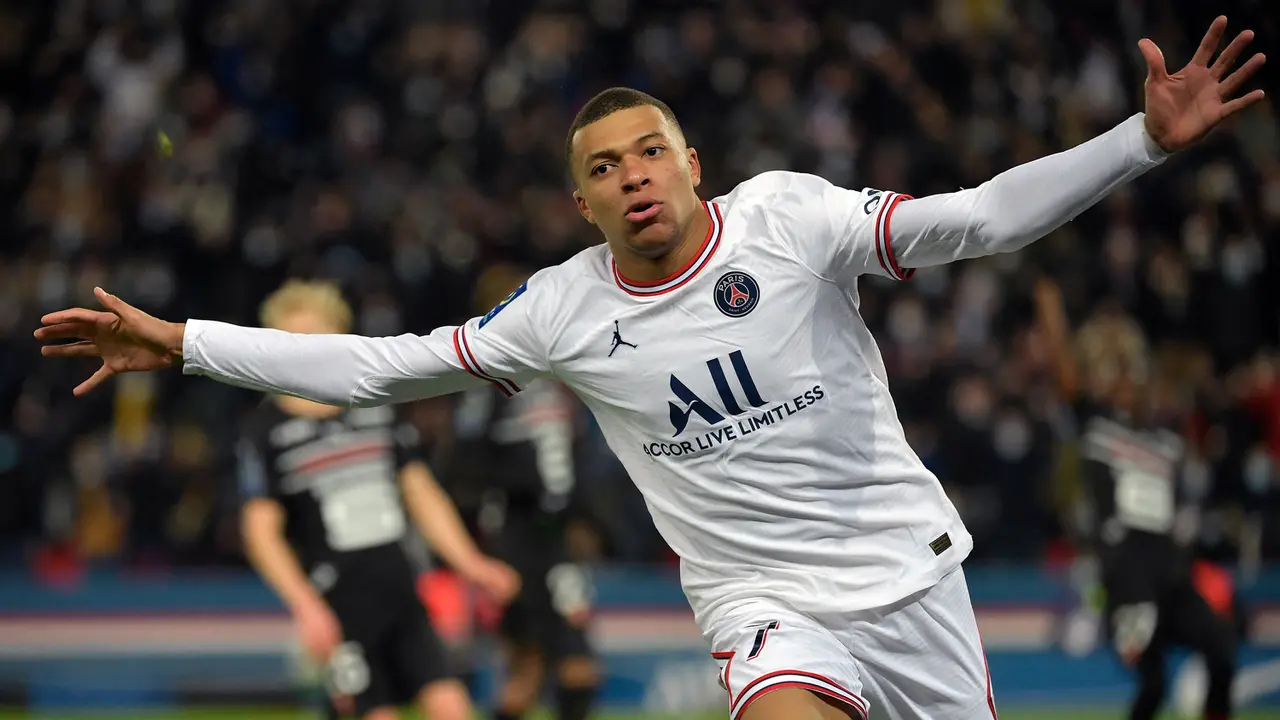 Foto: Gol Telat Mbappe Bawa PSG Menang atas Rennes di Laga Lanjutan Liga Prancis