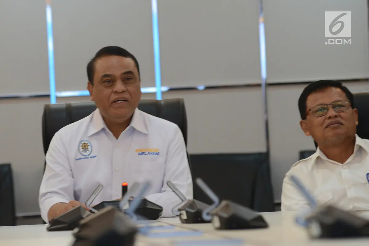 Menteri PANRB Syafruddin Pantau Kehadiran PNS