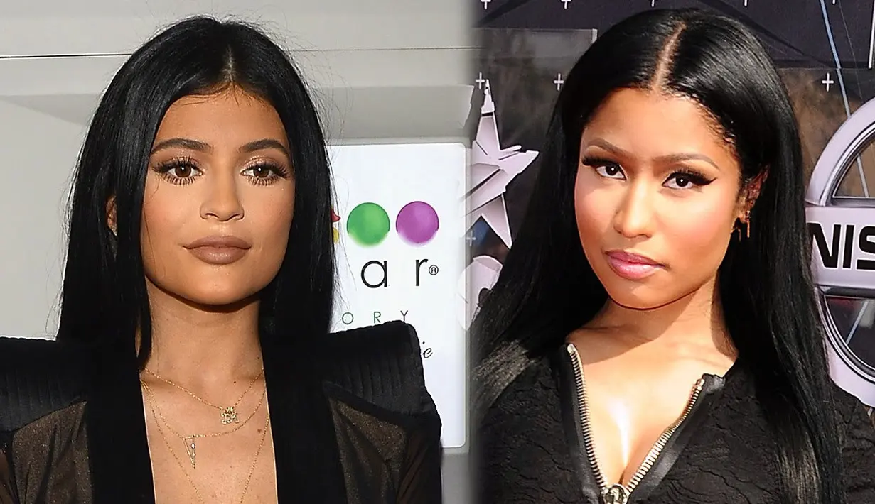 Dalam video tersebut terlihat  Kylie memberikan ciuman mesra pada kamera dan bersandar di wajah Nicki Minaj. (YouTube)
