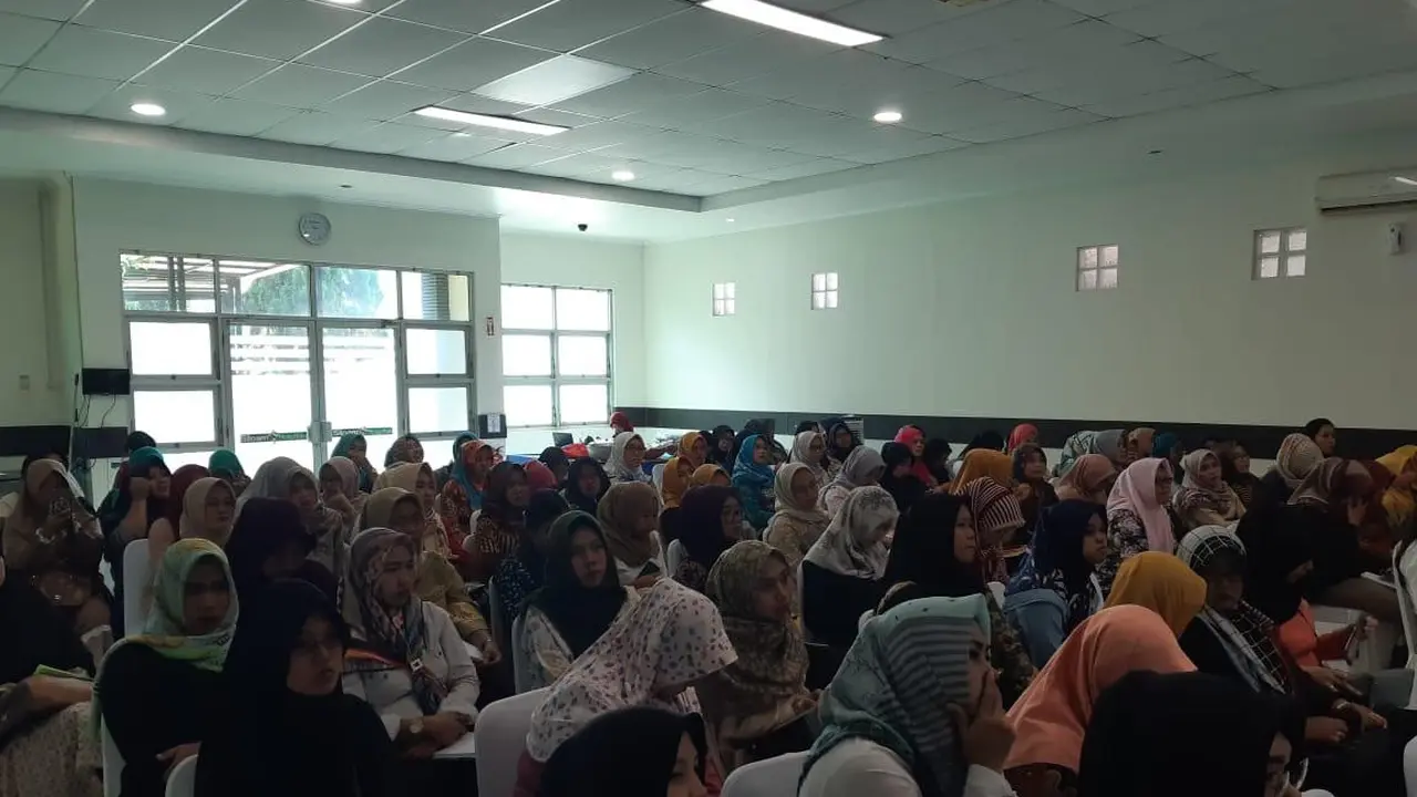 Seminar bidan di Siloam Purwakarta