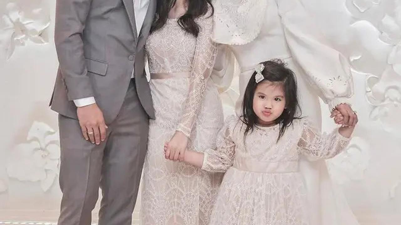 5 Model Brokat Anak Perempuan Terbaru, Tampil Anggun di Acara Formal 2025