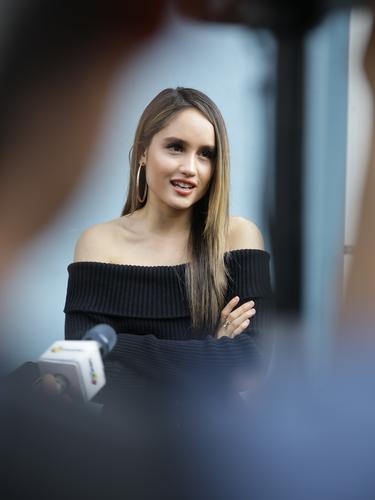 Saran Cinta Laura Untuk Perempuan Yang Takut Dengan Berat Badan News Entertainment Fimela Com