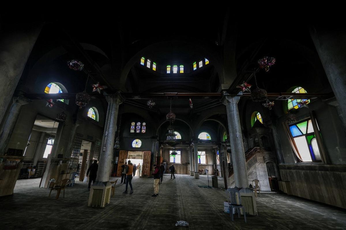 Masjid bersejarah Palestina dibakar tentara Israel