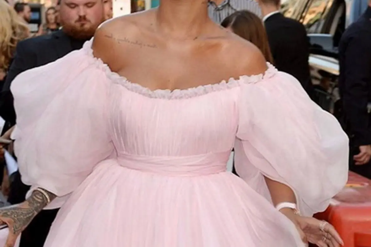 [Bintang] Rihanna