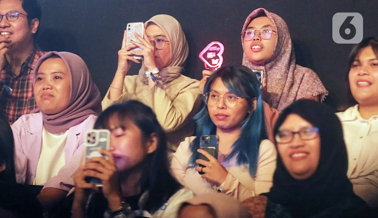 Bolbbalgan4 atau Bol4 merupakan singkatan dari kata Bolbbalgan Sachungi, yang berarti angka 4 dalam Bahasa Sino Korea dan dibaca sebagai Sa, dipakai untuk menyingkat kata Sachungi yang berarti Blushing Youth dan memiliki makna sebagai gambaran musik yang murni dan jujur, hanya bisa ditemukan pada masa remaja. (Fimela.com/Bambang E Ros)