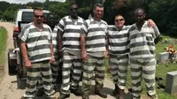 Enam narapidana yang menyelamatkan nyawa seorang petugas. (Polk County Sheriff's Office)