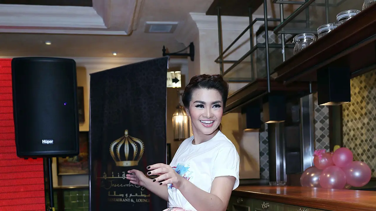 [Bintang] Fitri Carlina