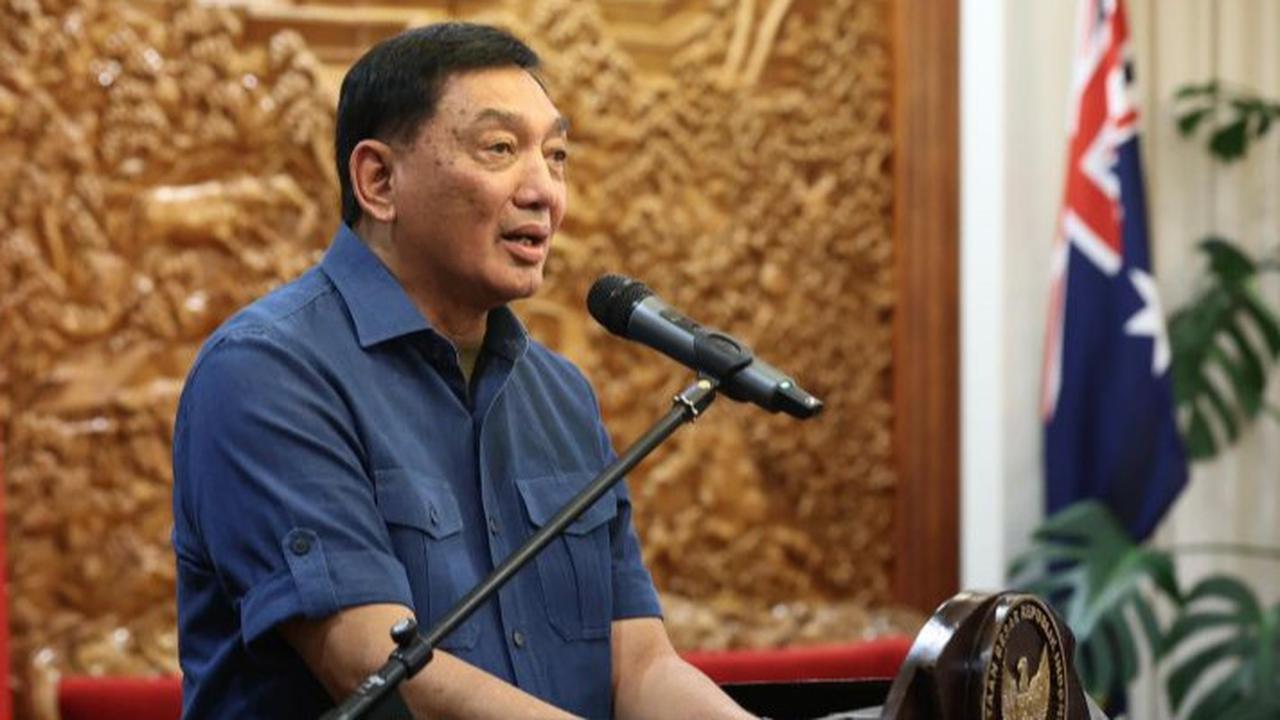 Menhan Sjafrie Ungkap Presiden Prabowo Tidak Jadi ke China, Pantau SItuasi Nasional