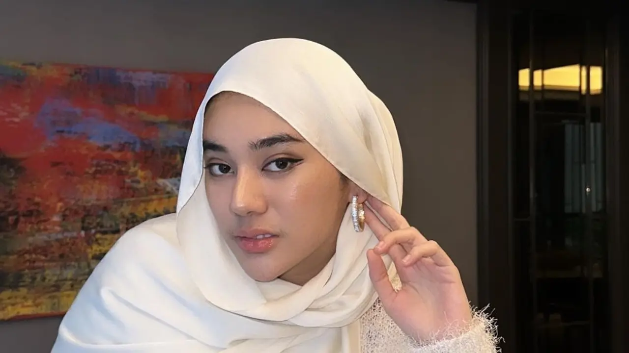Clara Shinta Kini Mualaf