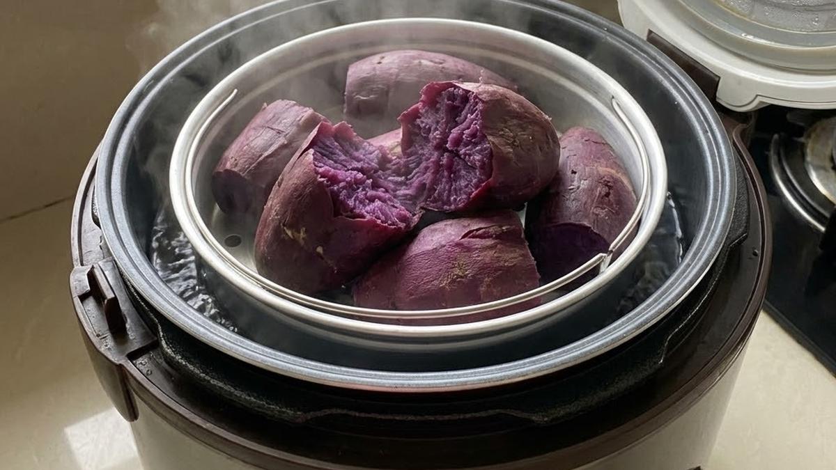 Topping Ubi Jalar Kukus yang Enak dan Empuk, Cocok Jadi Camilan Sehat Penuh Gizi