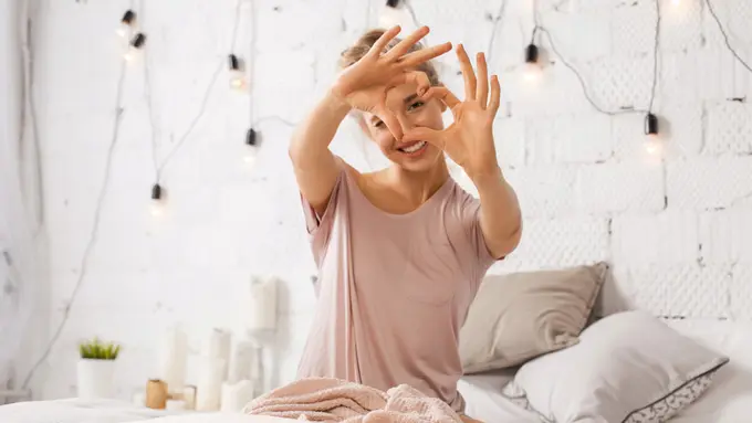 5 Tanda Mencintai Diri Sendiri, Ternyata Bisa Diawali dari Hal Sederhana