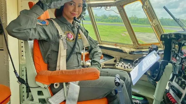 Bunga Jelitha kenakan seragam TNI (Instagram/bungajelitha66)