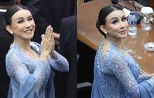 Berkebaya Anggun, 8 Foto Penampilan Bebizie Saat Dilantik Sebagai Anggota DPRD - Menunda Mencari Pasangan Karena Alasan Tersebut.