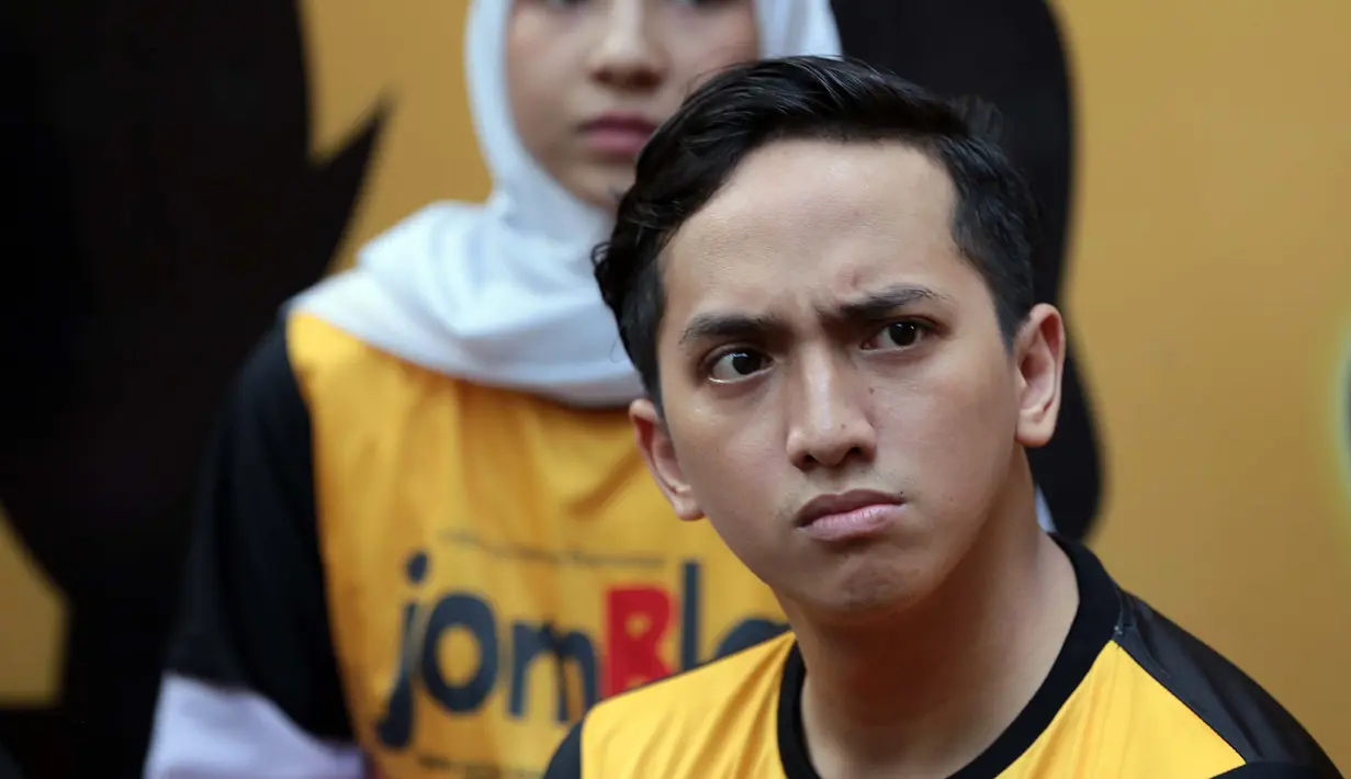 Film bertajuk Jomblo yang kembali dihadirkan oleh Hanung Bramantyo ini tak hanya menampilkan sosok Ge Pamungkas. Ada juga beberapa bintang lainnya seperti Arie Kriting, Richard Kyle, dan Aurelie Moeremans, Natasha Rizky, dll. (Deki Prayoga/Bintang.com)