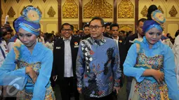 Ketua Umum PAN, Zulkifli Hasan saat tiba di acara pembukaan Rapimnas BM PAN 2016, Jakarta, Jumat (8/4). Agenda Rapimnas tersebut untuk memilih  Ketua Umum BM PAN yang baru. (Liputan6.com/Johan Tallo)