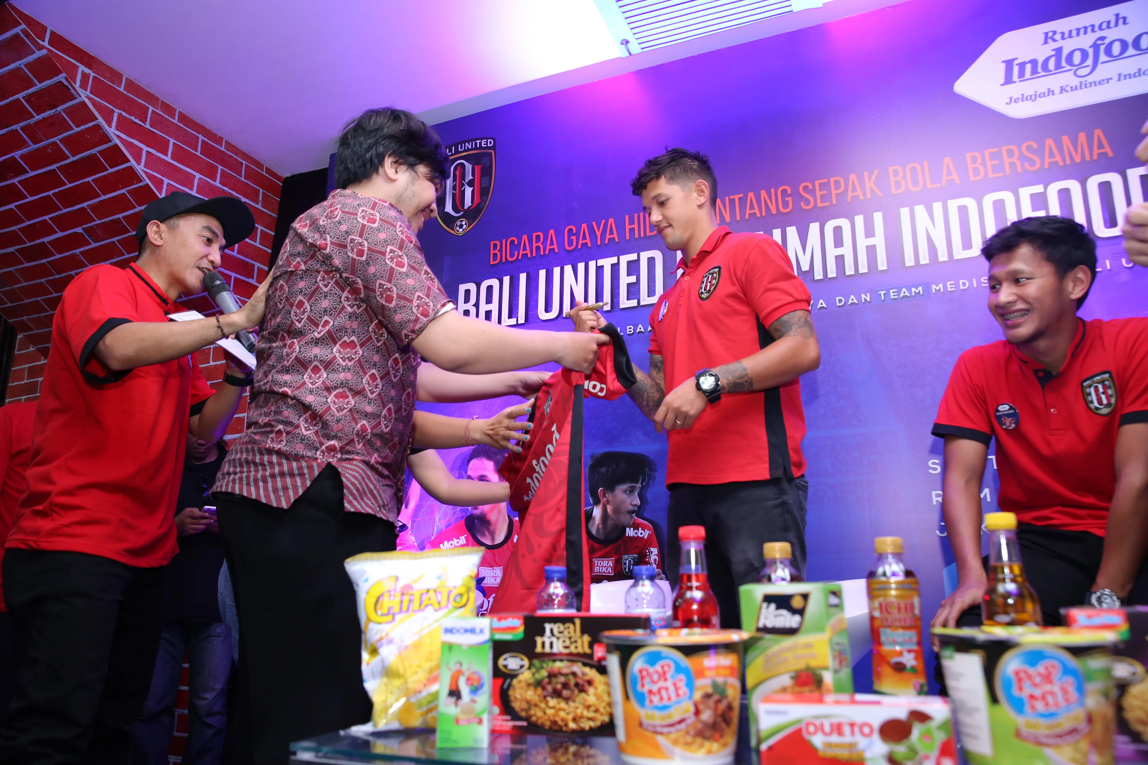 Tiga Bintang Bali United Meet and Greet di Rumah Indofood. (Foto: Istimewa)