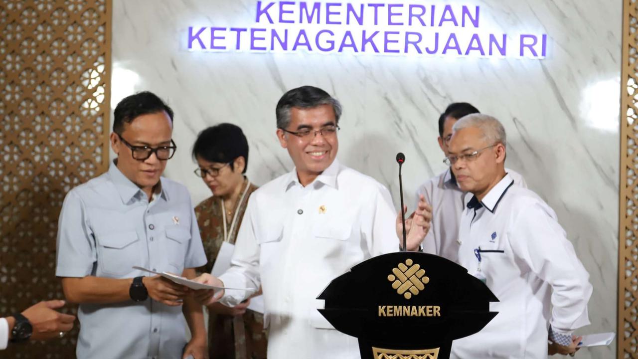 Menaker Terbirtkan SE Baru, Perusahaan Dilarang Batasi Usia dan Hapus Syarat Good Looking Bagi Pelamar Kerja