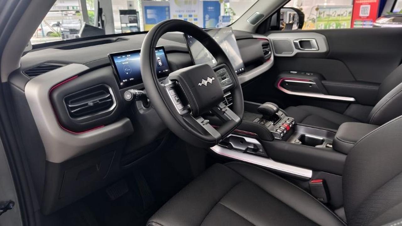 BYD Fang Cheng Bao Tai 3