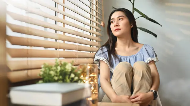 wanita january kalimat tak berbalas