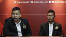 Direktur Pengembangan Sepak Bola Persija Jakarta, Ganesha Putera, memberikan keterangan saat jumpa pers di Jakarta, Rabu (22/1/2020). Ismed Sofyan akan dikirim ke Spanyol untuk menimba ilmu kepelatihan di Deportivo Alaves. (Bola.com/M Iqbal Ichsan)